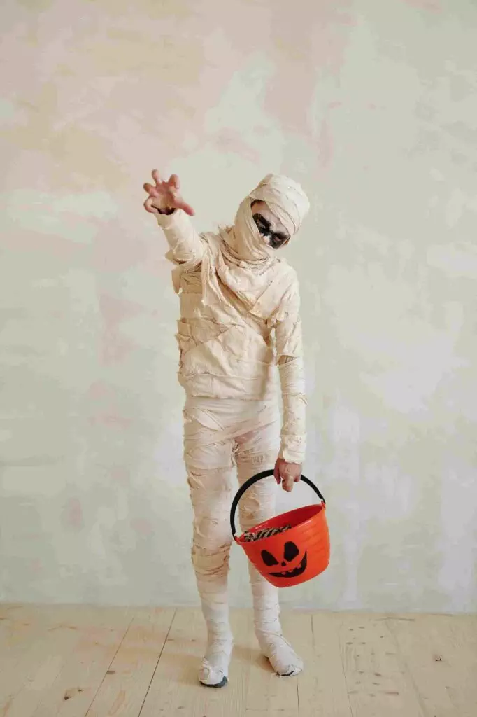 Mummy Wrap Race